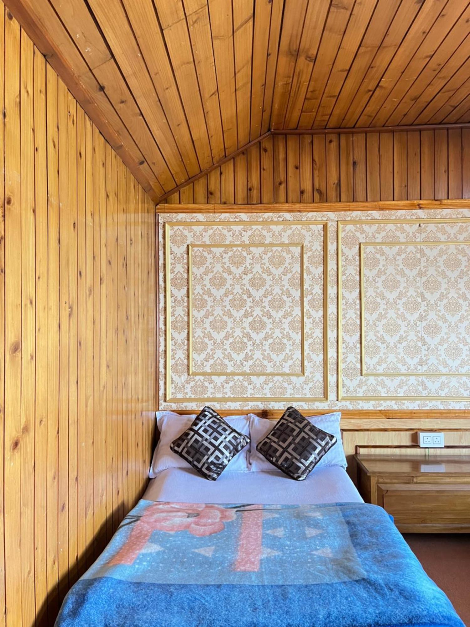 Eagle's Nest Homestay *